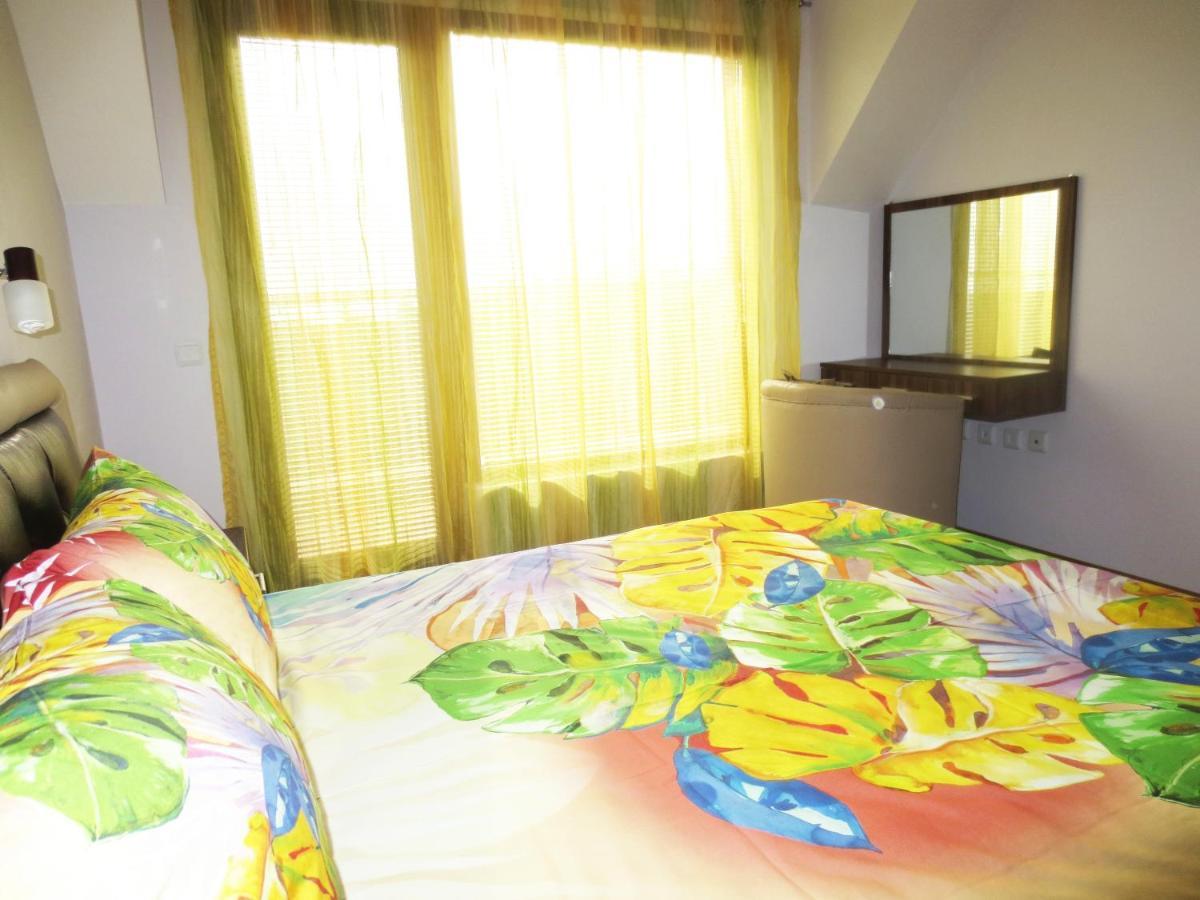 Fantasy Apartments Saint Constantine And Helena Resort St. Konstantin og Helena Eksteriør bilde